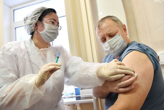 Russia Coronavirus Vaccination