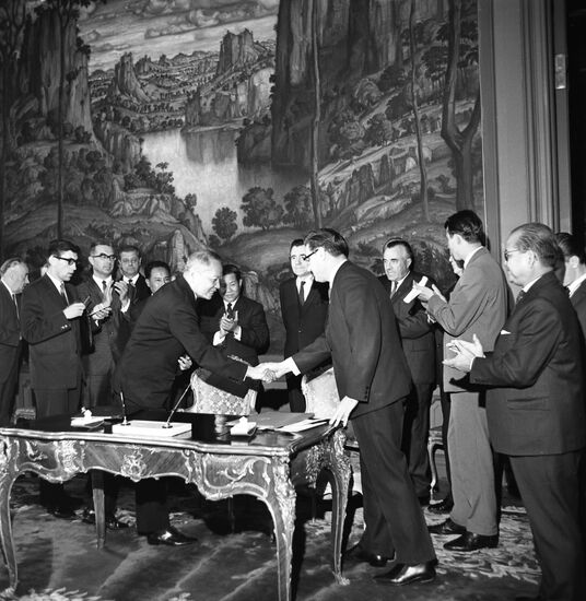 Cambodian Foreign Minister Phurissara visits USSR