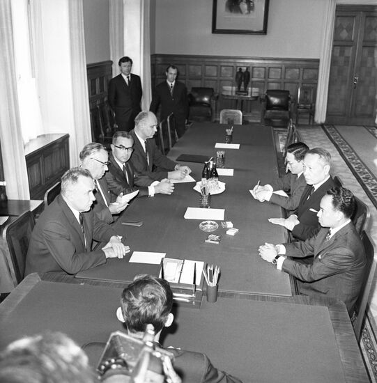 Cambodian Foreign Minister Phurissara visits USSR