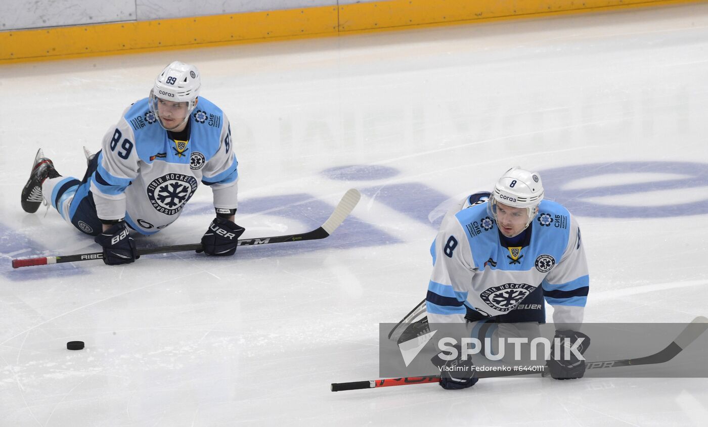 Russia Ice Hockey Dynamo - Sibir