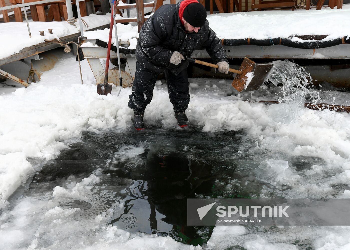Preparing Jordan holes ahead of Epiphany Day