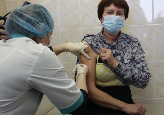 Russia Coronavirus Vaccination