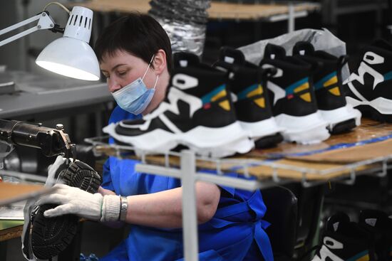 Russia Shoes Factory