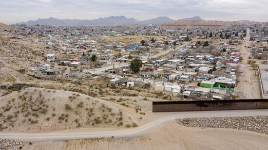 US Mexico Border Wall