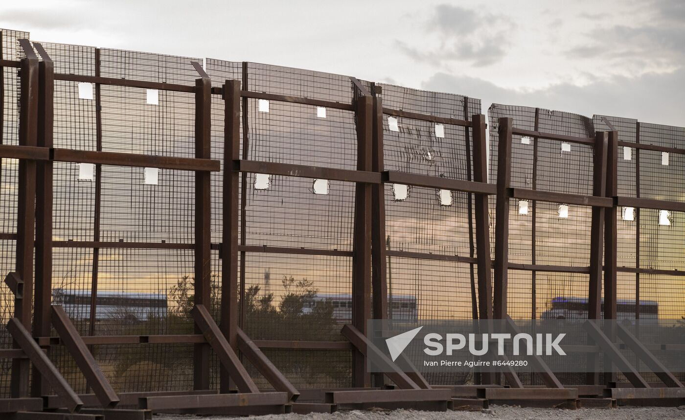 US Mexico Border Wall