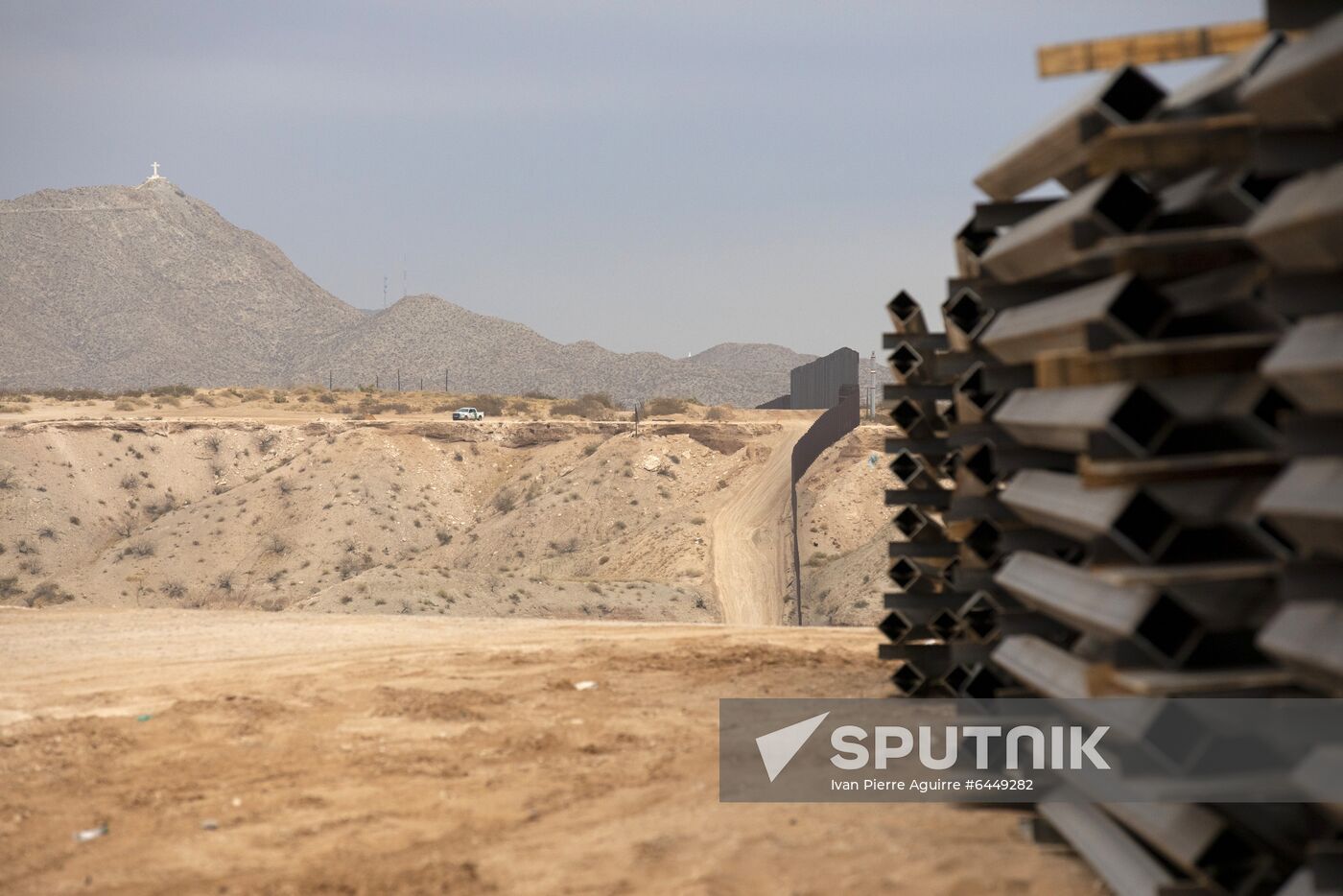 US Mexico Border Wall