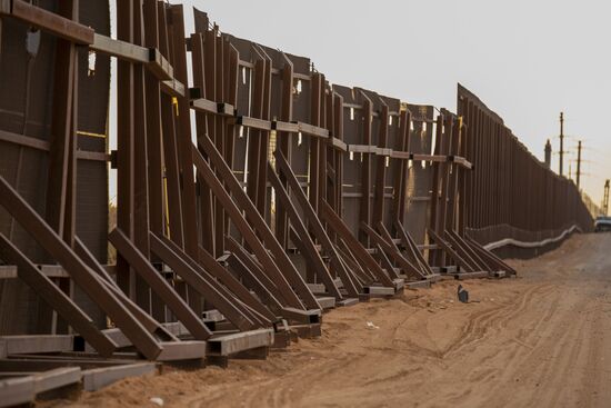 US Mexico Border Wall