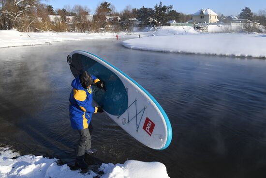 Russia Winter SUP Surfing