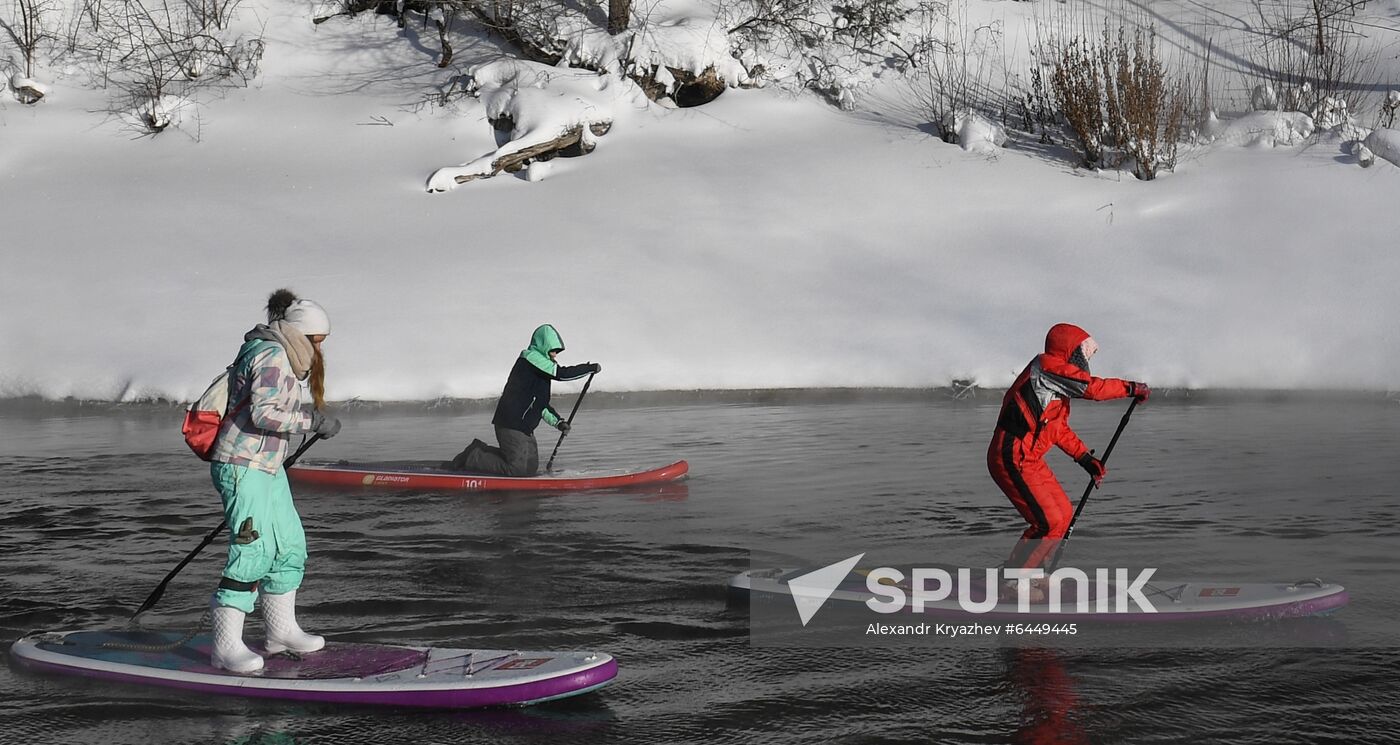 Russia Winter SUP Surfing