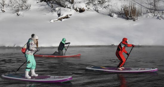 Russia Winter SUP Surfing