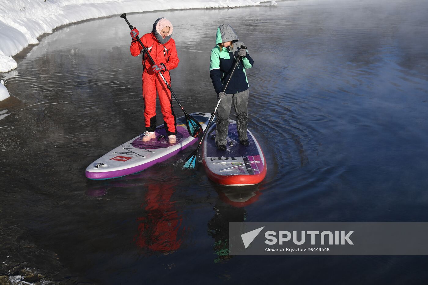 Russia Winter SUP Surfing