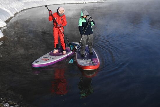 Russia Winter SUP Surfing