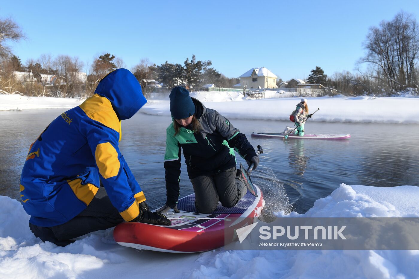 Russia Winter SUP Surfing