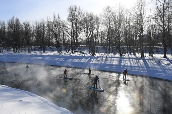 Russia Winter SUP Surfing