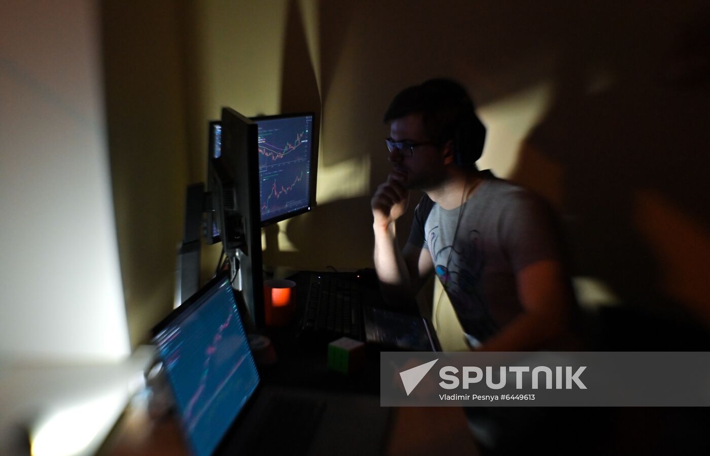 Russia Stock Trader