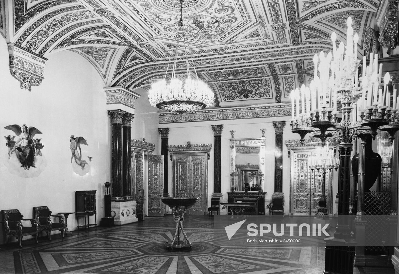 Malachite Hall of the Hermitage