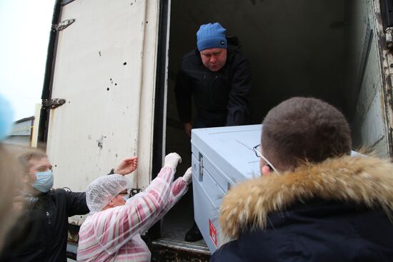 Ukraine DPR Russia Coronavirus Vaccine