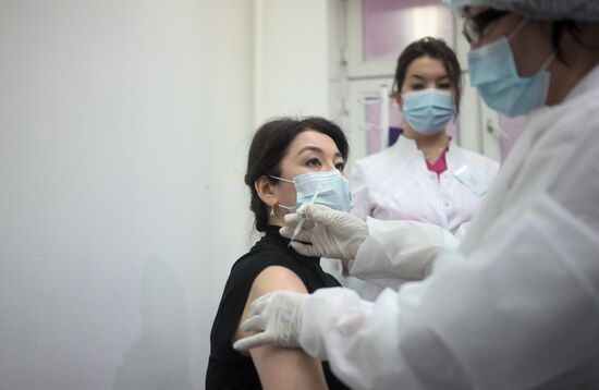 Kazakhstan Russia Coronavirus Vaccination