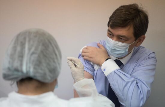 Kazakhstan Russia Coronavirus Vaccination