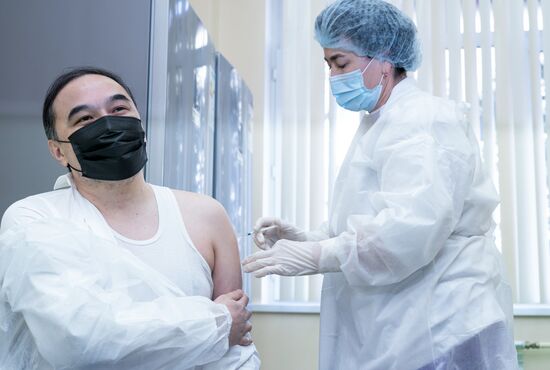 Kazakhstan Russia Coronavirus Vaccination