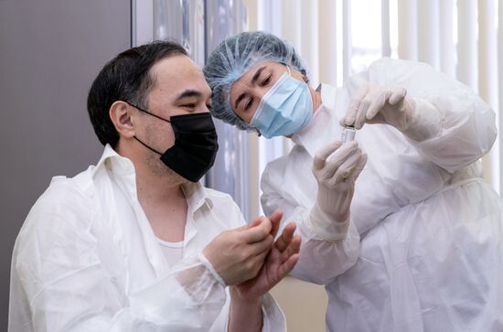 Kazakhstan Russia Coronavirus Vaccination