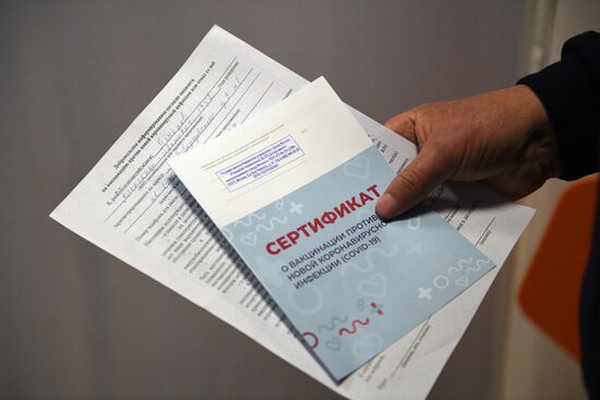 Russia Coronavirus Vaccination