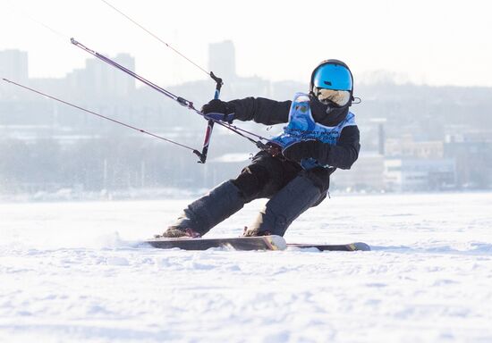 Russia Snowkiting Race