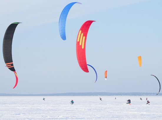 Russia Snowkiting Race