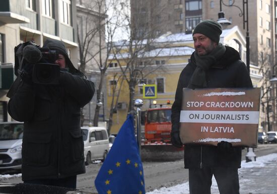 Russia Latvia Reporters Crackdown Protest