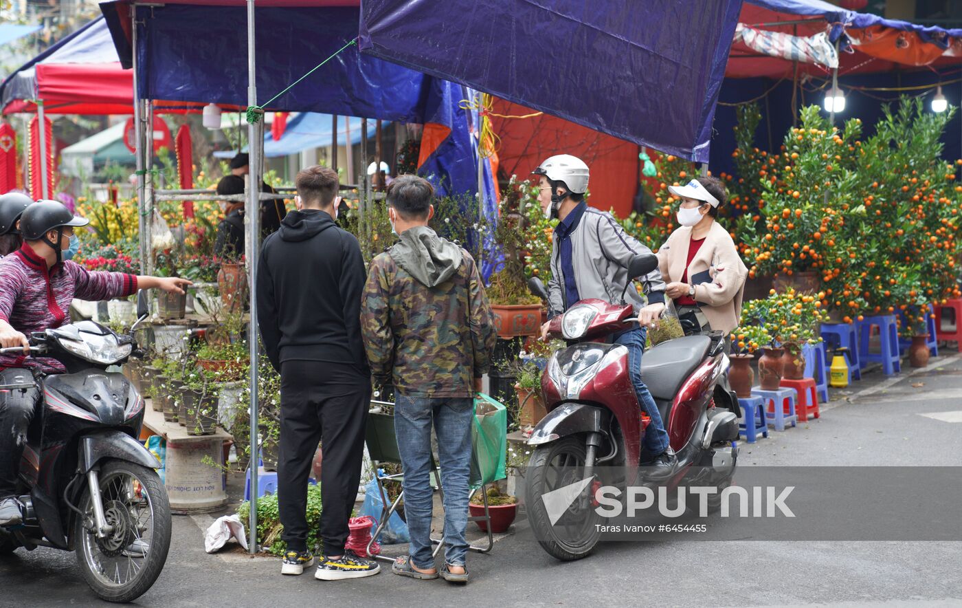 Vietnam Lunar New Year Preparations