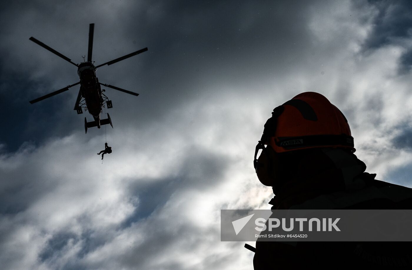 Russia Air Rescue Drills