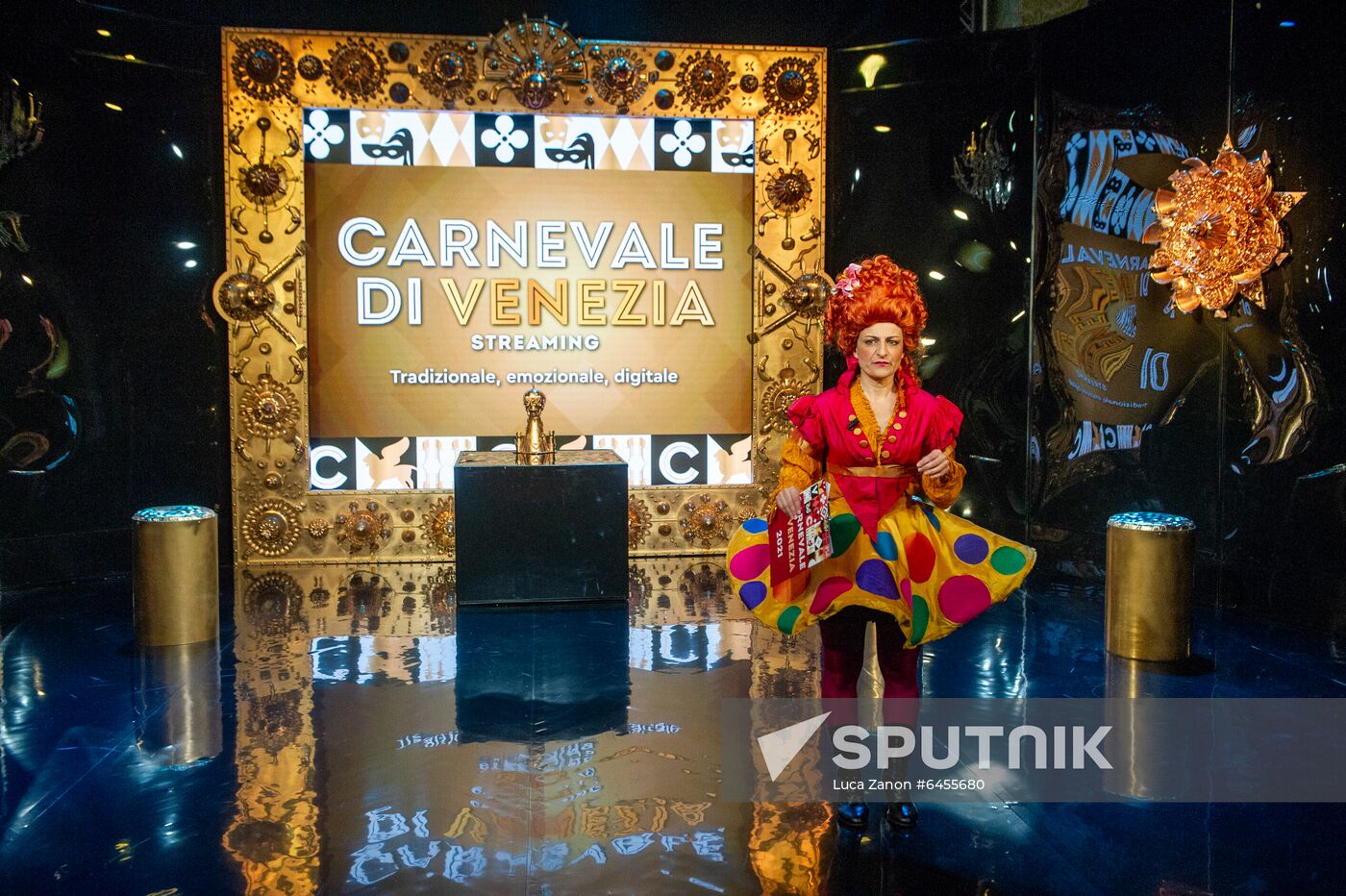 Italy Venice Carnival Streaming