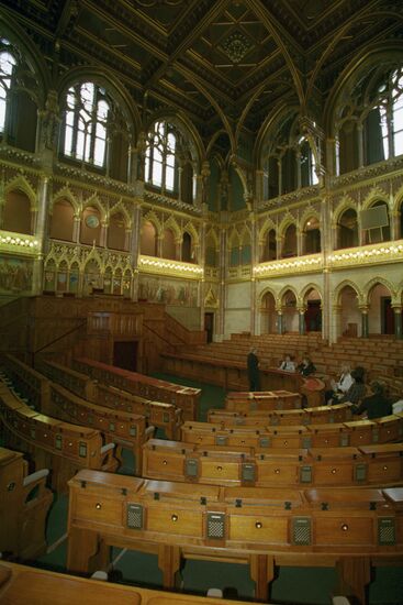 Russian Prime Minister Mikhail Kasyanov's official visit to Hungary