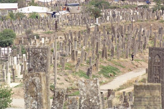 Kyrkhlyar necropolis