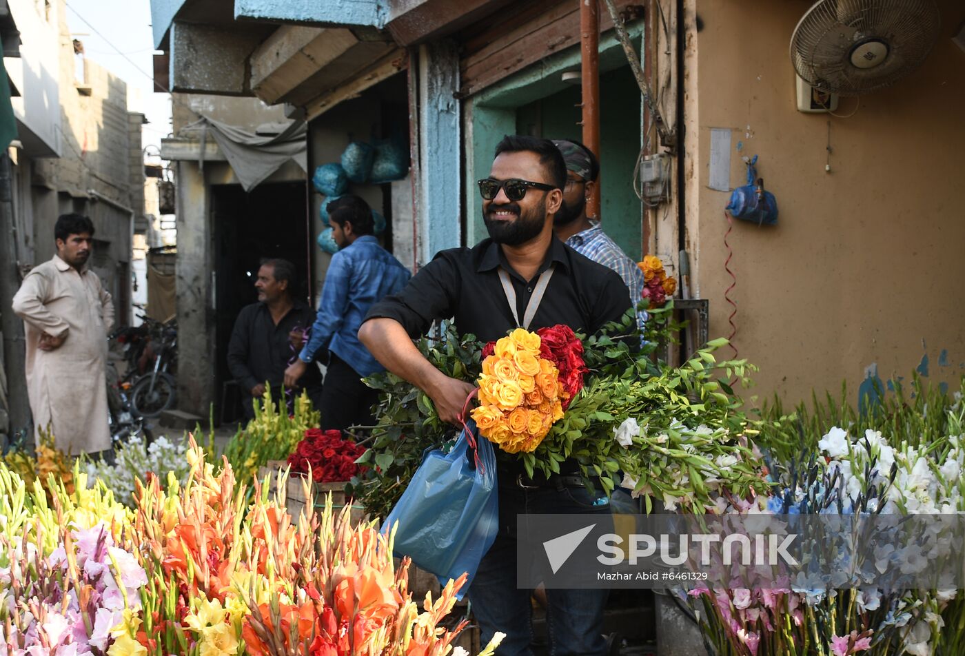 Pakistan Valentine's Day Preparations