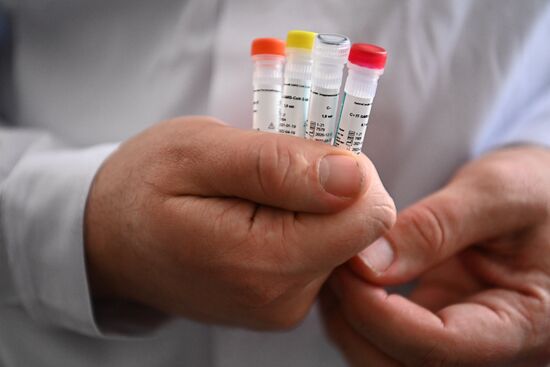Russia Coronavirus British Strain Test