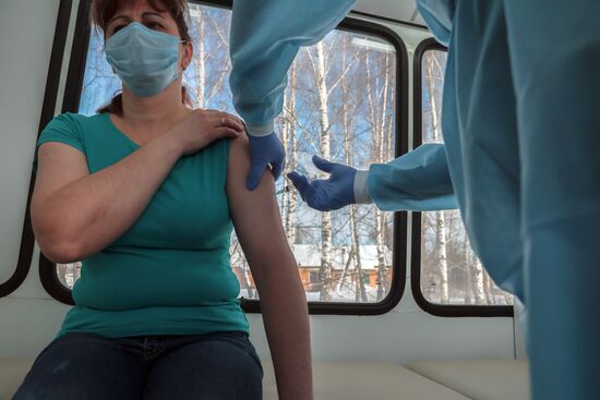 Russia Coronavirus Vaccination