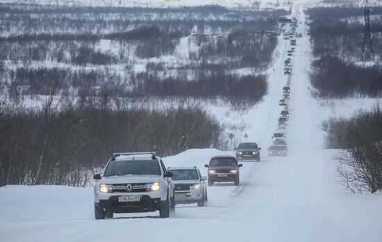 Russia Teriberka Snowstorm Cars Stuck
