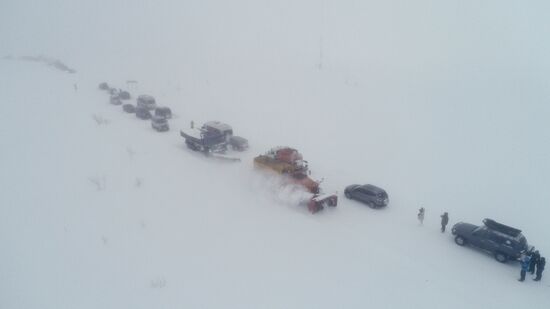 Russia Teriberka Snowstorm Cars Stuck