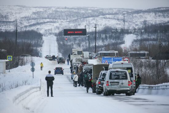 Russia Teriberka Snowstorm Cars Stuck