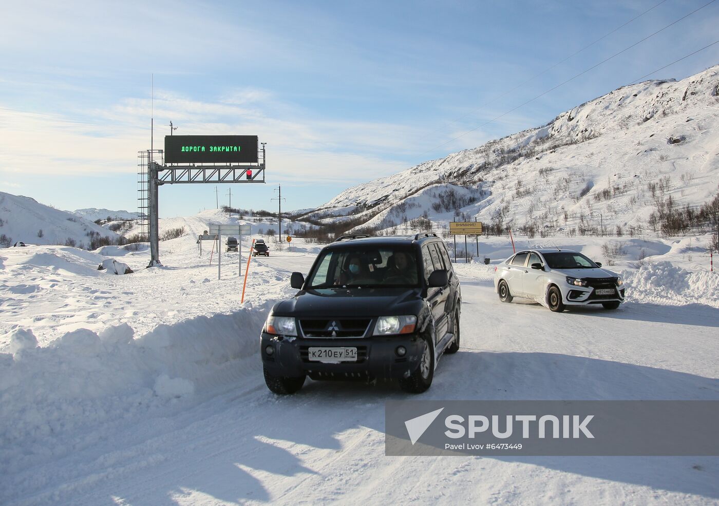 Russia Teriberka Snowstorm Cars Stuck