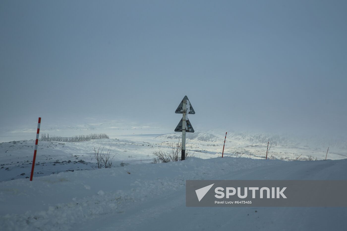 Russia Teriberka Snowstorm Cars Stuck