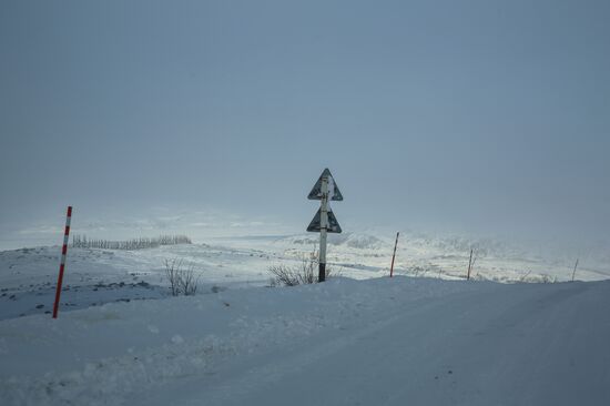 Russia Teriberka Snowstorm Cars Stuck