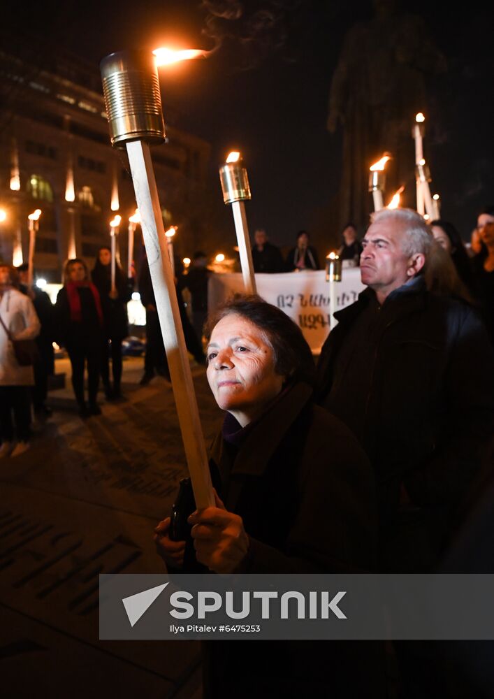 Armenia Rallies