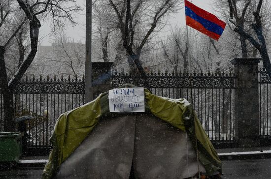 Armenia Rallies