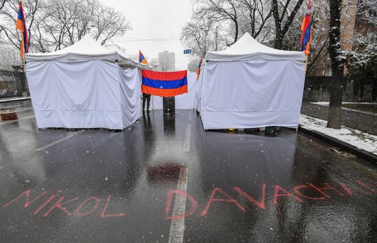 Armenia Rallies