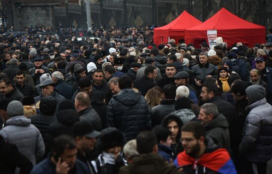 Armenia Rallies