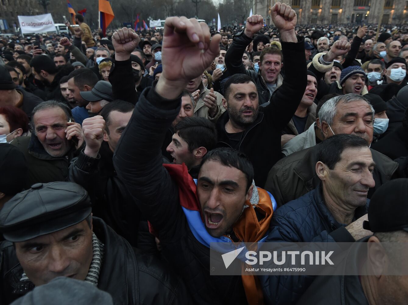 Armenia Rallies