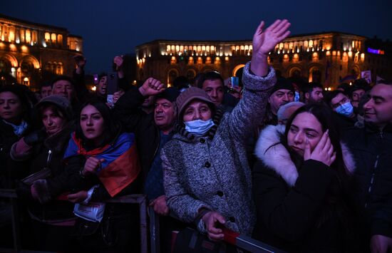 Armenia Rallies