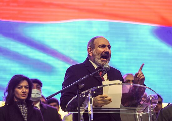 Armenia Rallies